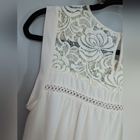 SPEECHLESS IVORY DRESS - Picture 5 of 8